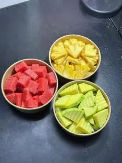 Hình ảnh combo 3 hộp Dứa + Dưa Đỏ + Xoài hộp 500 gam