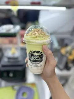Hình ảnh Bơ già dừa non