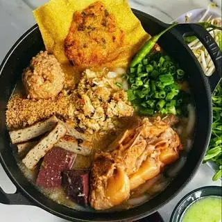 Hình ảnh Banh Canh Muối Ghẹ Cô Ngân - Tô Muối Ghẹ Giò