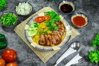 Hình ảnh Cơm chiên thịt xá xíu