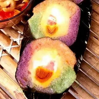 Hình ảnh Dĩa bánh tét ngũ sắc trà cuôn
