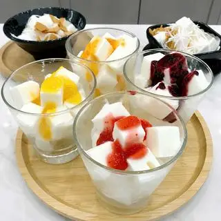 Hình ảnh sữa chua dẻo trắng