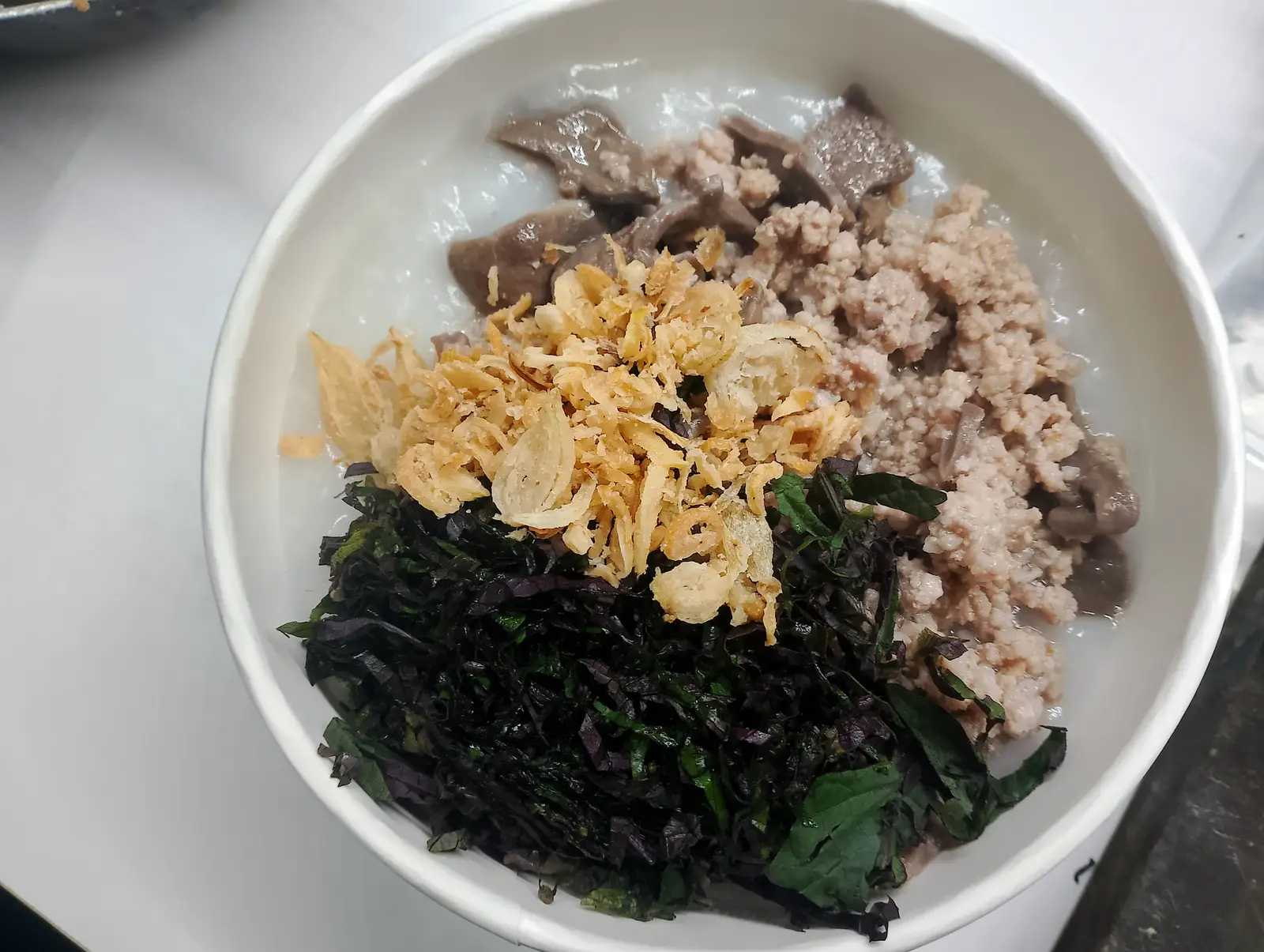 Hình ảnh Cháo thịt bằm thêm tim 