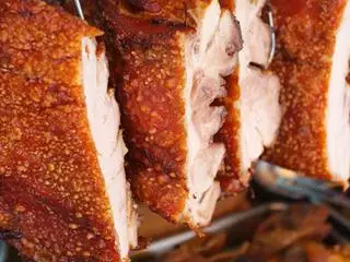Hình ảnh Heo Quay 500g Da Giòn