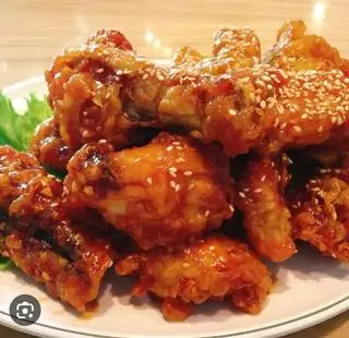 Hình ảnh Nửa con gà sốt chua ngọt Hàn Quốc + coca