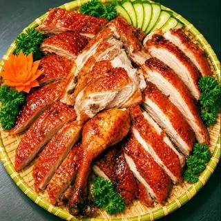 Hình ảnh Vịt nướng nguyên con