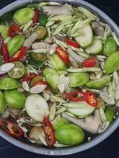 Hình ảnh Chân gà xả tắt hộp 500g