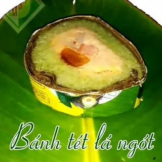 Hình ảnh Dĩa bánh tét xanh ngót trà cuôn