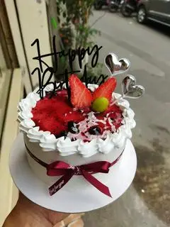 Hình ảnh bánh nhỏ việt quất .nơ( dâu tây theo.mùa)