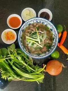 Hình ảnh Phở bắp bò+gà
