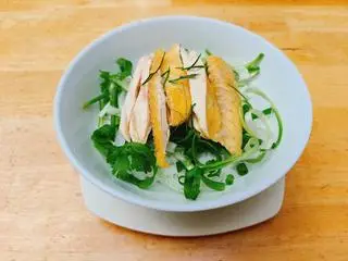 Hình ảnh Phở lẫn