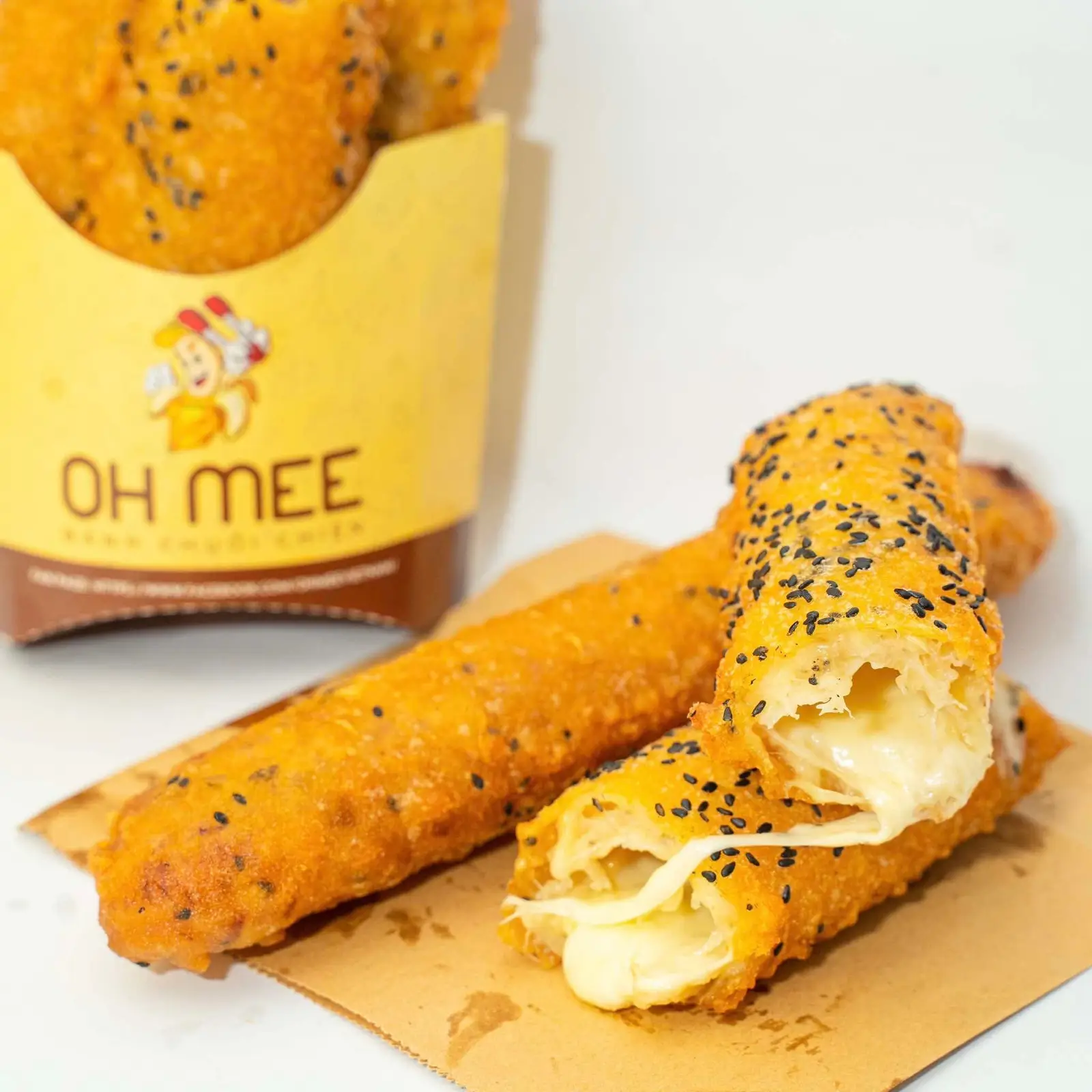 Hình ảnh Bánh chuối chiên nhân phô mai kéo sợi