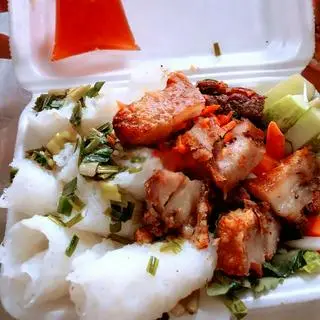 Hình ảnh Bánh hỏi heo quay