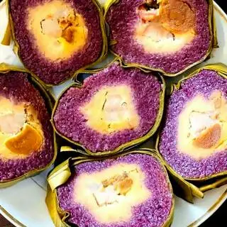 Hình ảnh Dĩa bánh tét lá cẩm Cần Thơ