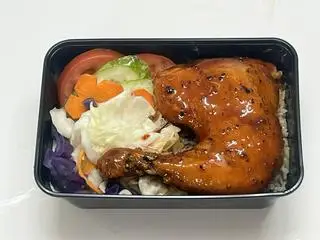 Hình ảnh CƠM GÀ NƯỚNG SỐT ĐẶC BIỆT