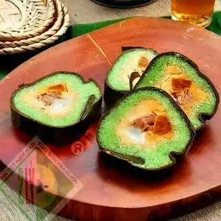 Hình ảnh Bánh tét trà cuôn xanh Ngót đòn 1kg