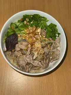 Hình ảnh Bún thịt heo xào