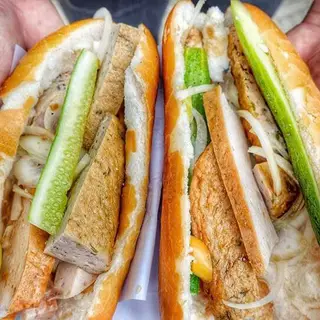 Hình ảnh Bánh Mỳ Xá Xíu