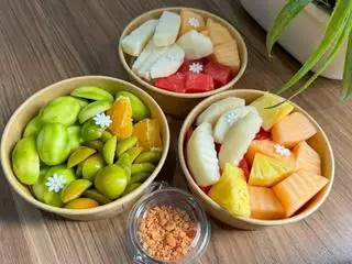 Hình ảnh Dưa lưới + Thơm + Củ đậu + Muối Tôm