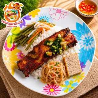 Hình ảnh Cơm sườn Non + Bì + Chả