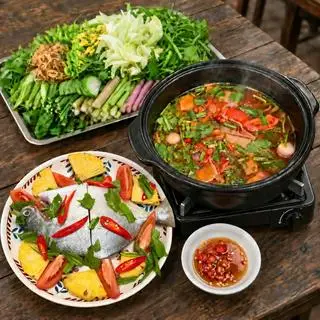 Hình ảnh Lẩu cá chim chua cay
