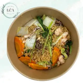Hình ảnh Mì xào hải sản + nước uống ( trà đào, vải hoặc ổi)