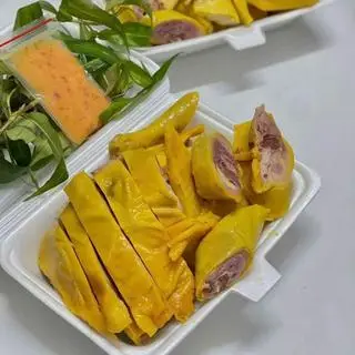 Hình ảnh GÀ Ủ MUỐI  1/2 CON (BỎ ĐẦU CỔ CHÂN  ĂN LẠNH 