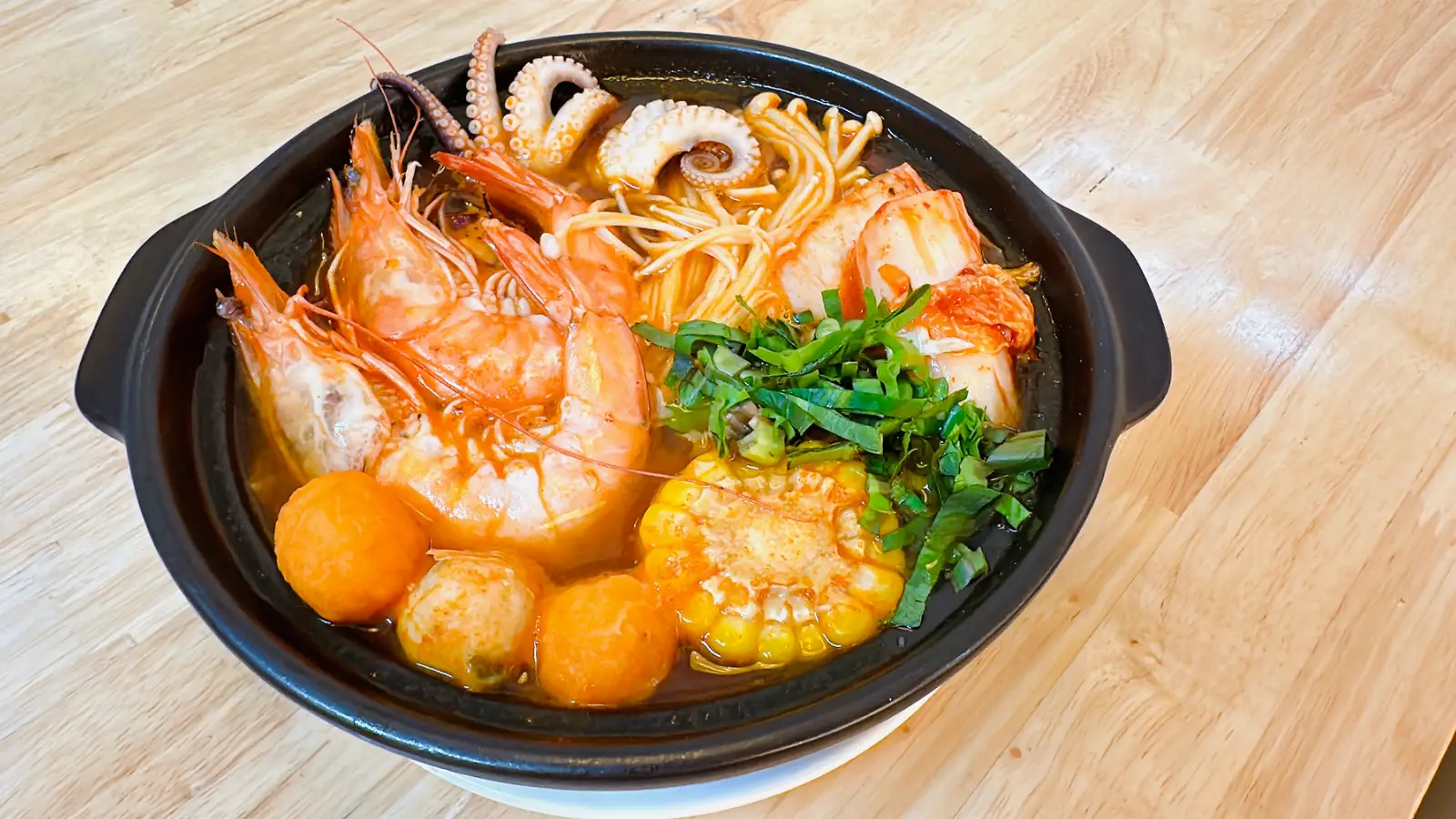 Hình ảnh Mì Cay Hải Sản
