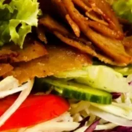 Hình ảnh kebab xúc xích +trà tắc 
