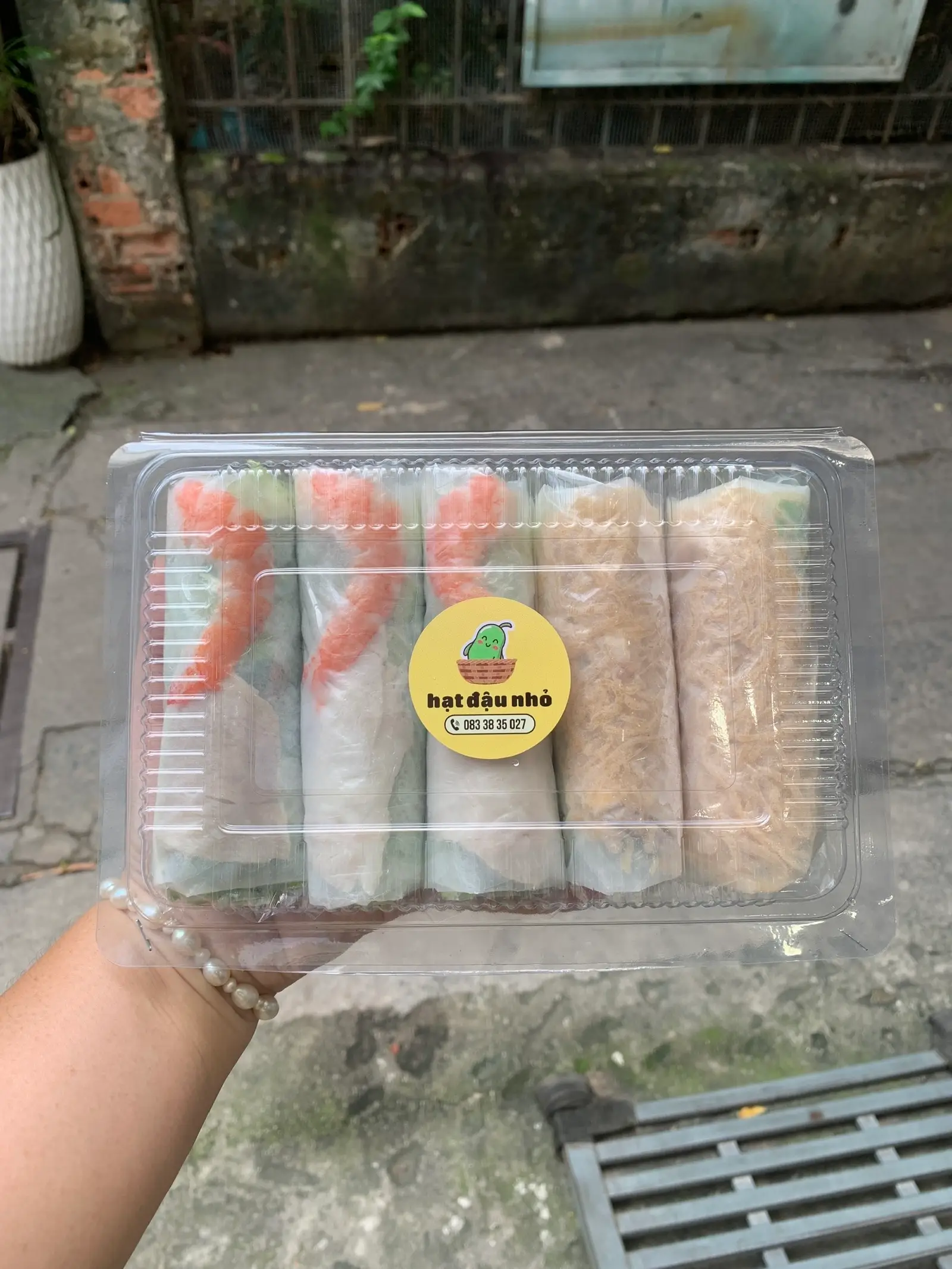 Hình ảnh Set 5 cuốn mix 2 vị (gồm 3 cuốn tôm thịt và 2 bì cuốn