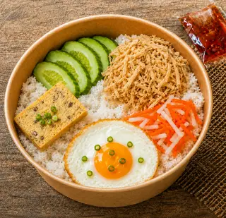 Hình ảnh Cơm Tấm Chả,Bì,Trứng + Canh