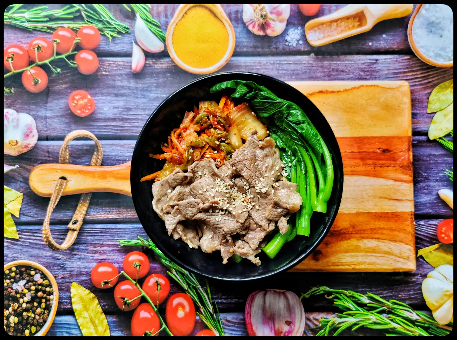 Hình ảnh Mì trộn thịt bò kim chi 