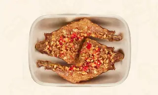 Hình ảnh Hagato - 2 đùi gà mắm tỏi