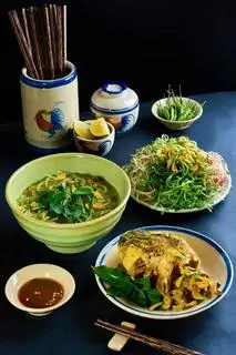 Hình ảnh Bún Đầu Cá 