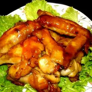 Hình ảnh Cơm Cánh Gà sốt Me