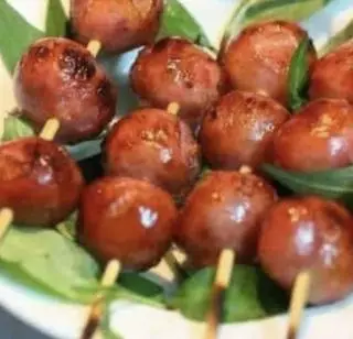 Hình ảnh Xúc xích hồ lô (khói)