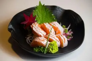 Hình ảnh Sashimi bụng cá hồi 100gr - Belly Salmon Sashimi