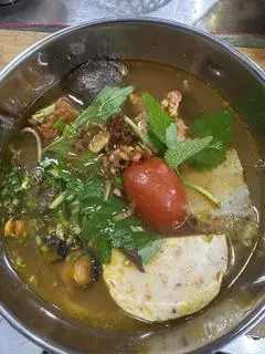 Hình ảnh Mì riêu ốc thập cẩm