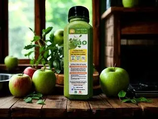Hình ảnh Sinh tố ức gà - táo xanh