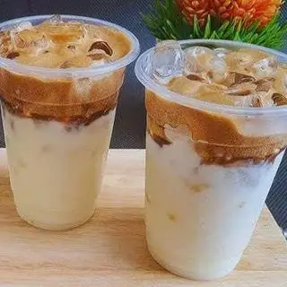 Hình ảnh Sữa Chua Lắc Cà phê 700ml