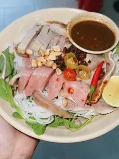 Hình ảnh Bún mắm nêm đầy đủ