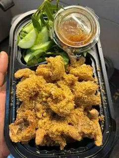 Hình ảnh Chân gà lắc muối chà bông