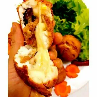 Hình ảnh Bánh Bao Gà Nấm Phomai