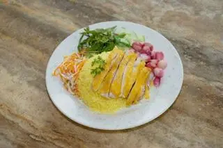Hình ảnh Cơm gà xé