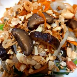 Hình ảnh Miến trộn nấm chay