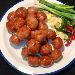 Hình ảnh hồ lô xúc xích 3 viên