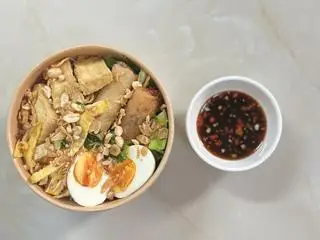 Hình ảnh Bún nước tương - trứng sợi, trứng lòng đào