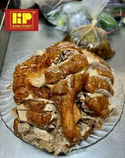 Hình ảnh vịt quay  1 con chặt nhỏ 