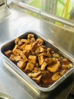 Hình ảnh Cơm Thịt Ghim Đậu