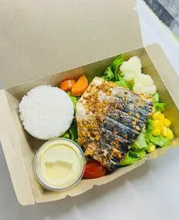 Hình ảnh Cơm trắng + Cá sapa nướng riềng sả